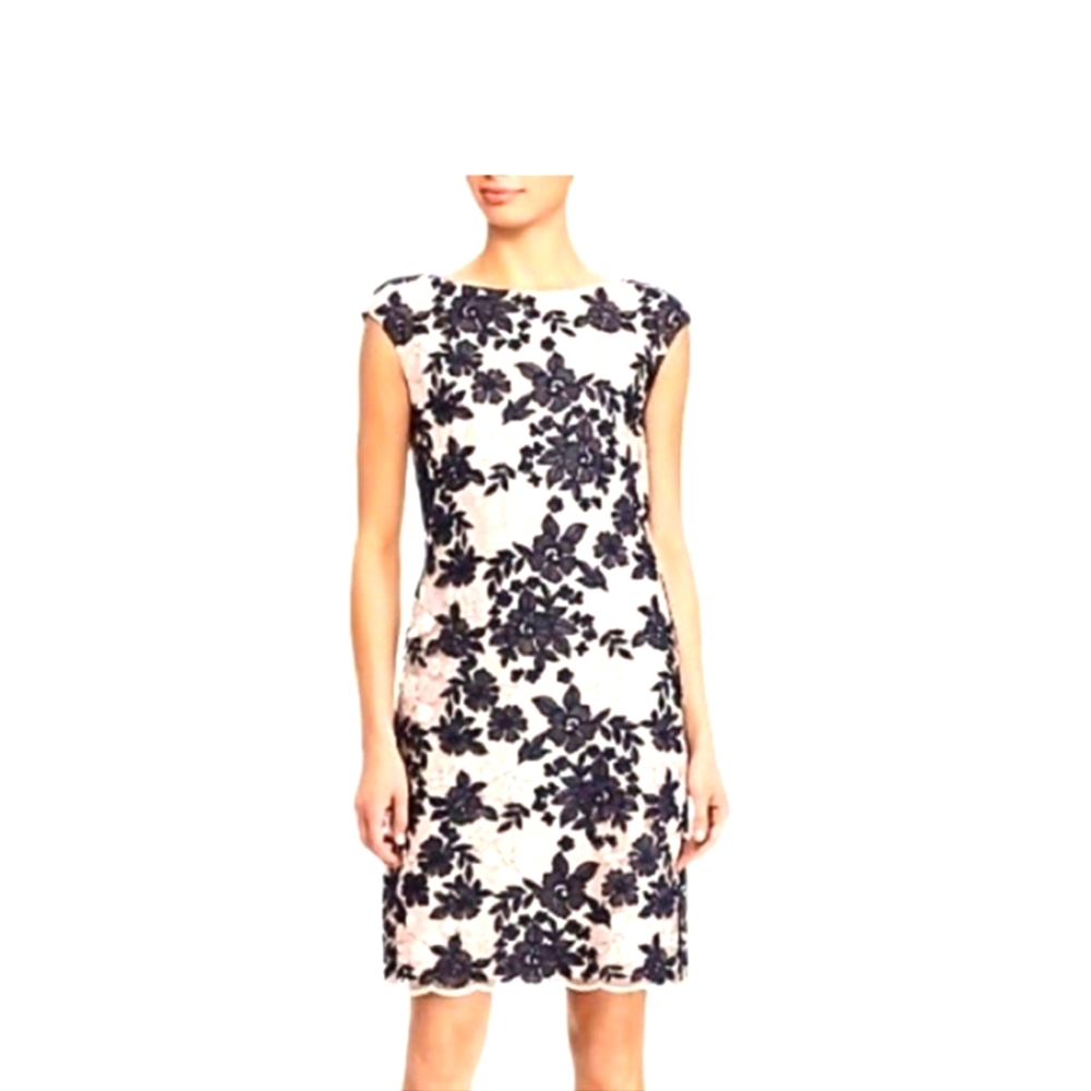 Lauren Ralph Lauren‎ Embroidered  Mesh Sheath Evening Dress  Size 8